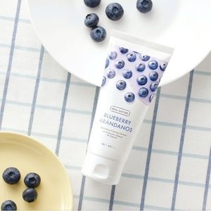 KBeauty Facial Cleanser,  The Face Shop Real Nature Foaming Cleanser - Blueberry